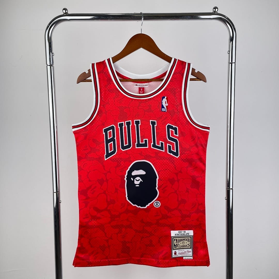 Bulls x BAPE Colaboración