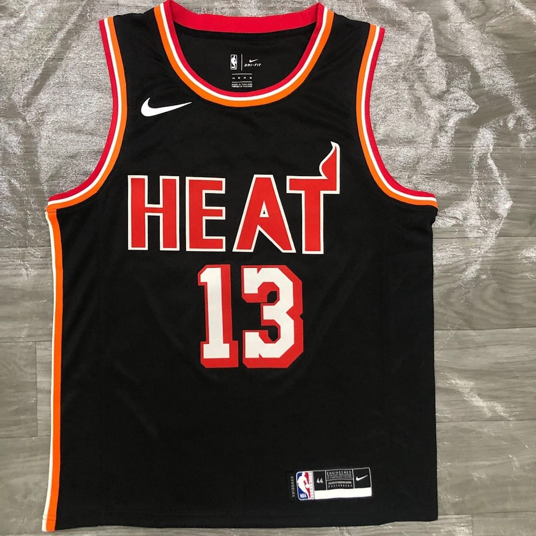 Heat 17/18 Retro Negro