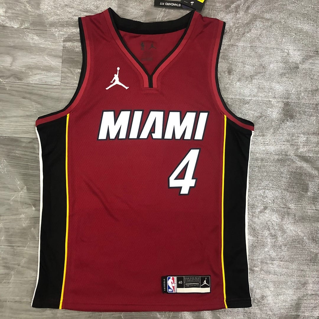 Heat 20/21 Rojo Cuello V