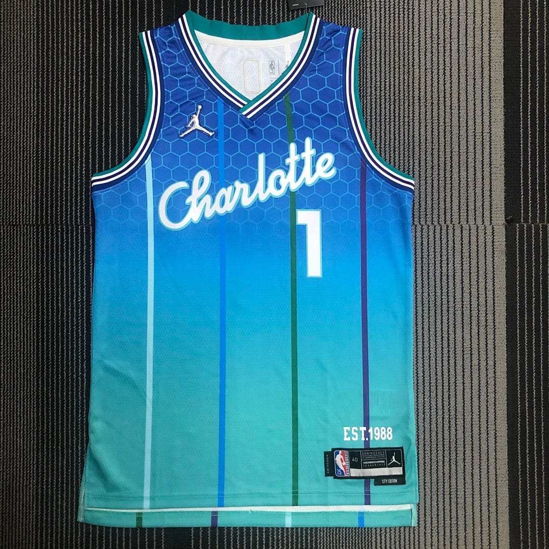 Hornets 21/22 Edición City