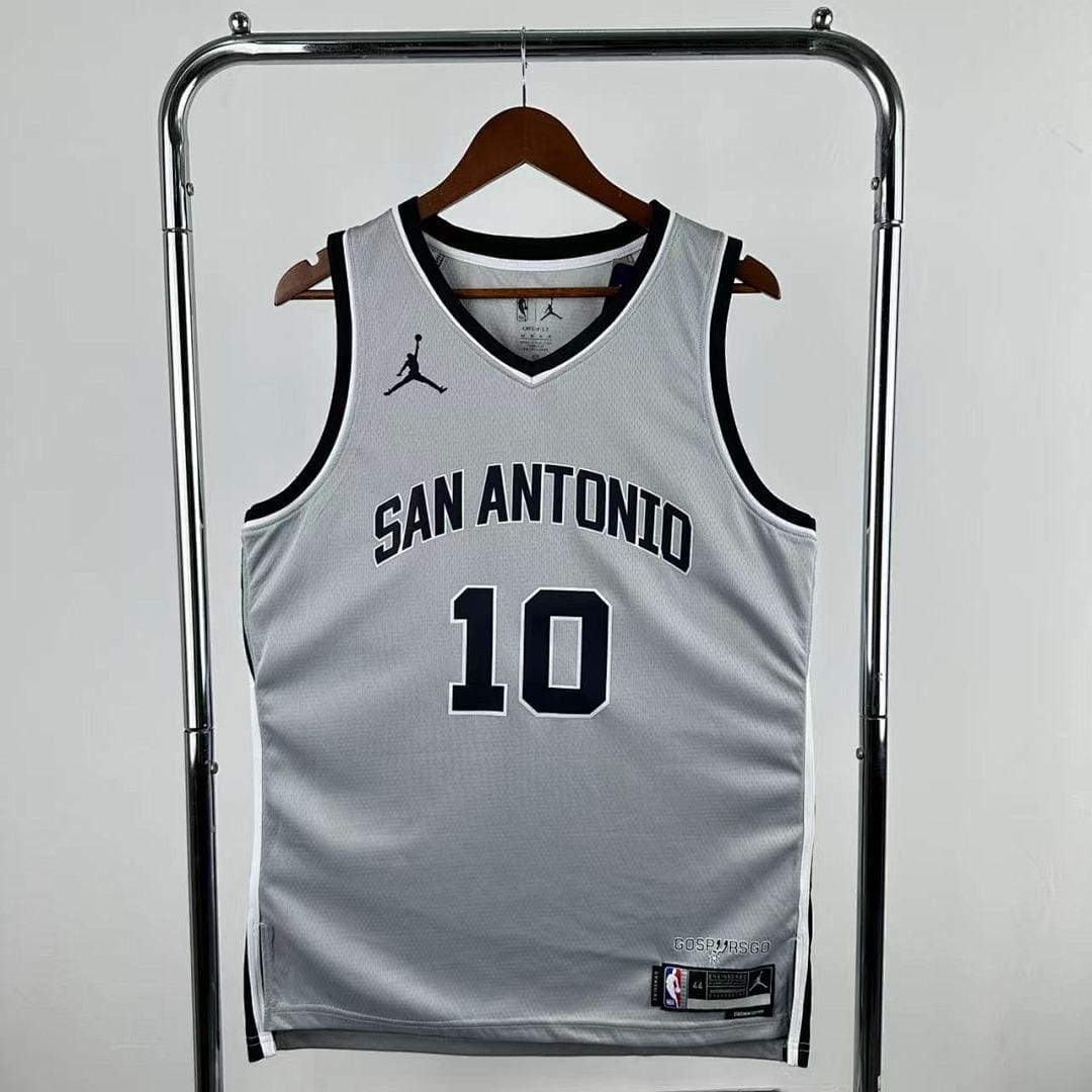 Spurs 25/26 Edición Limitada Gris