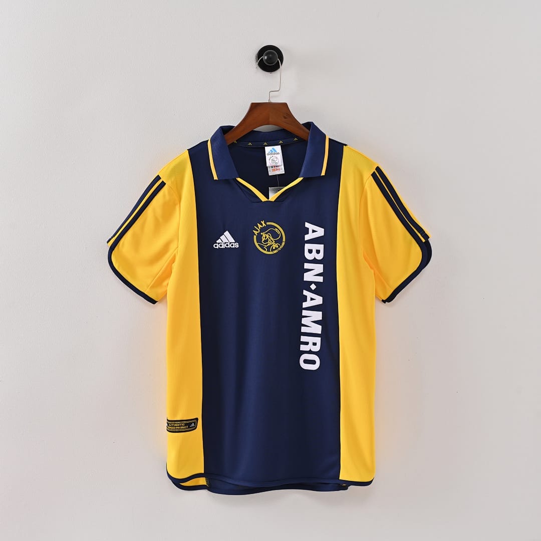 Ajax 00/01 Visitante