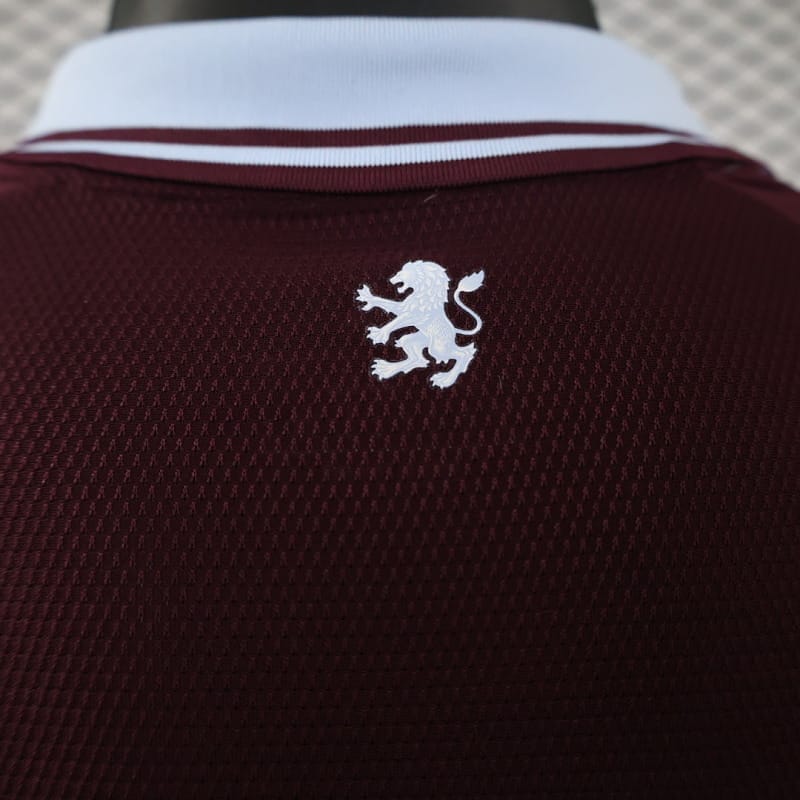 Aston Villa 26/27 Local · Diseño 2