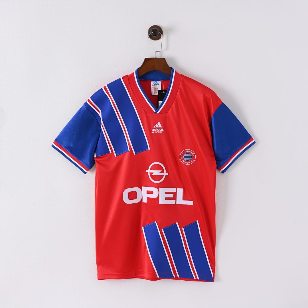 Bayern Múnich 93/95 Local