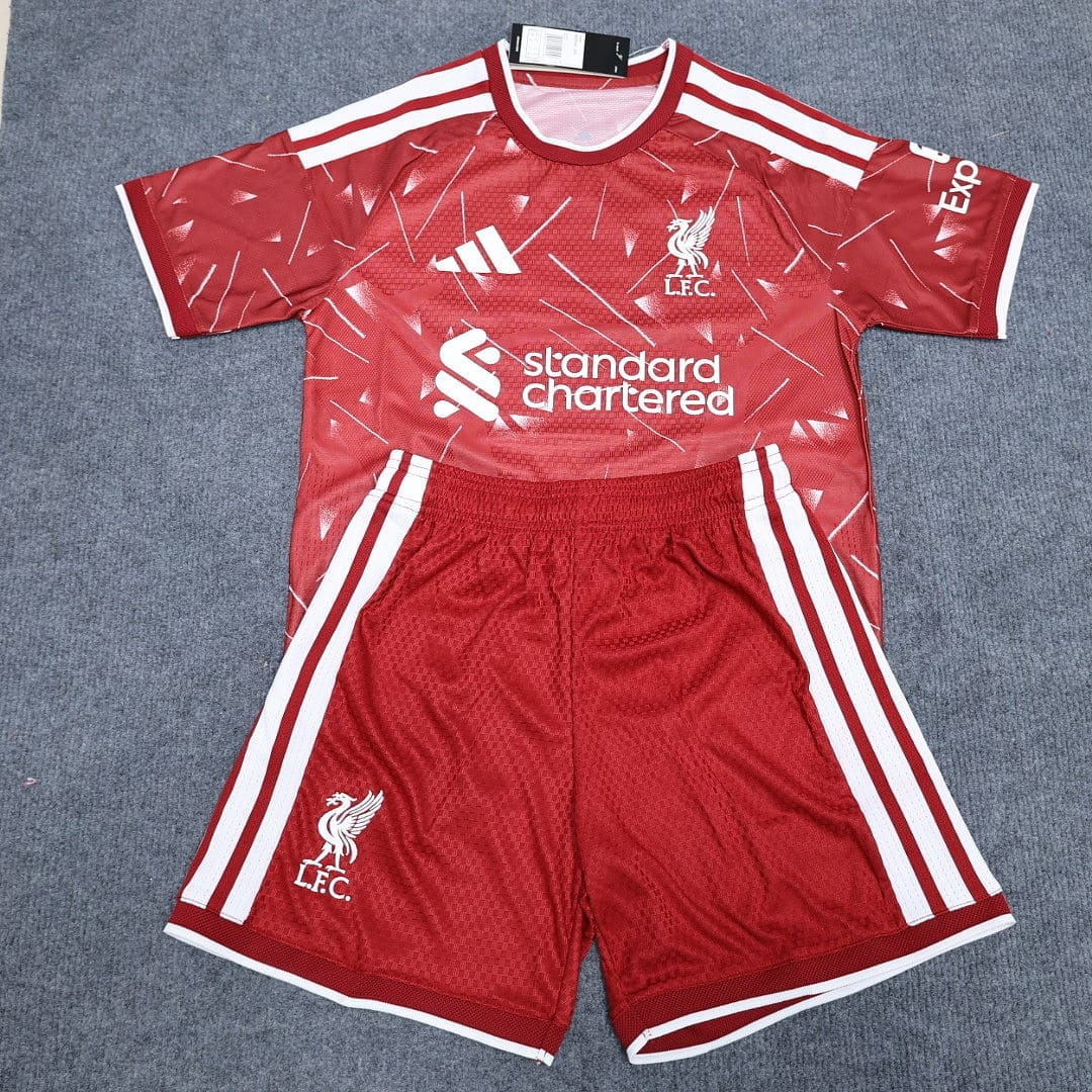 Conjunto Liverpool 26/27 Local