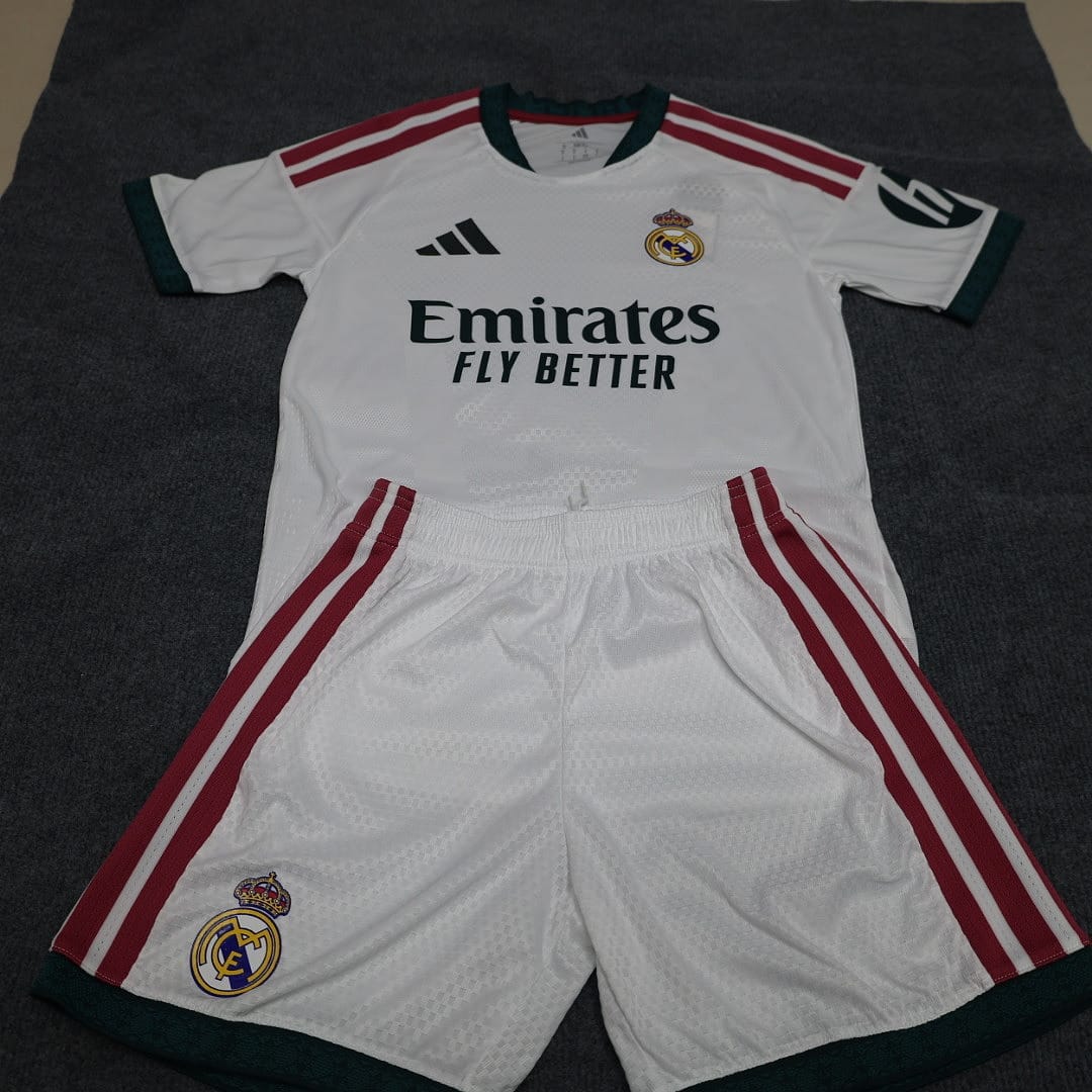 Conjunto Real Madrid 26/27