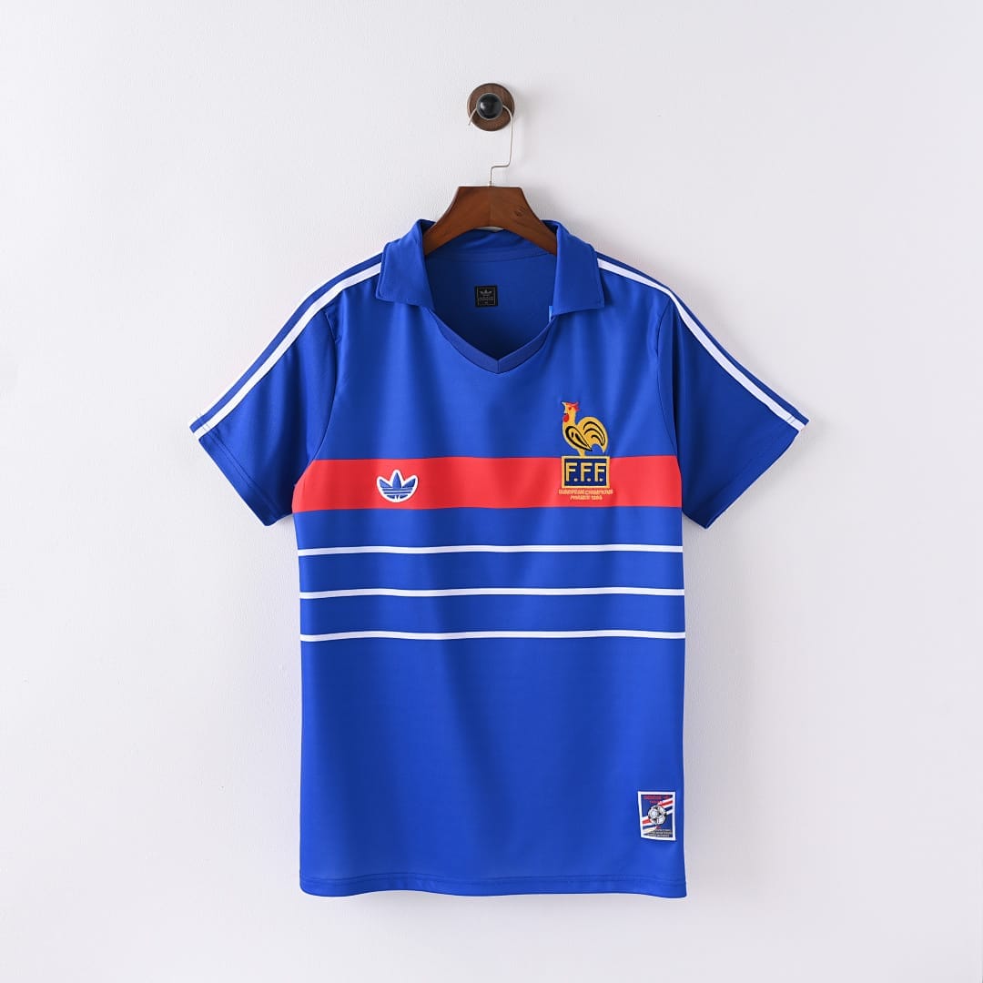 Francia 82/84 Local