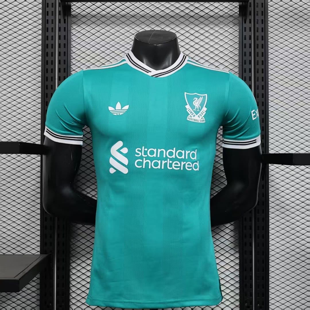 Liverpool 25/26 Tercera Equipación · Diseño 1