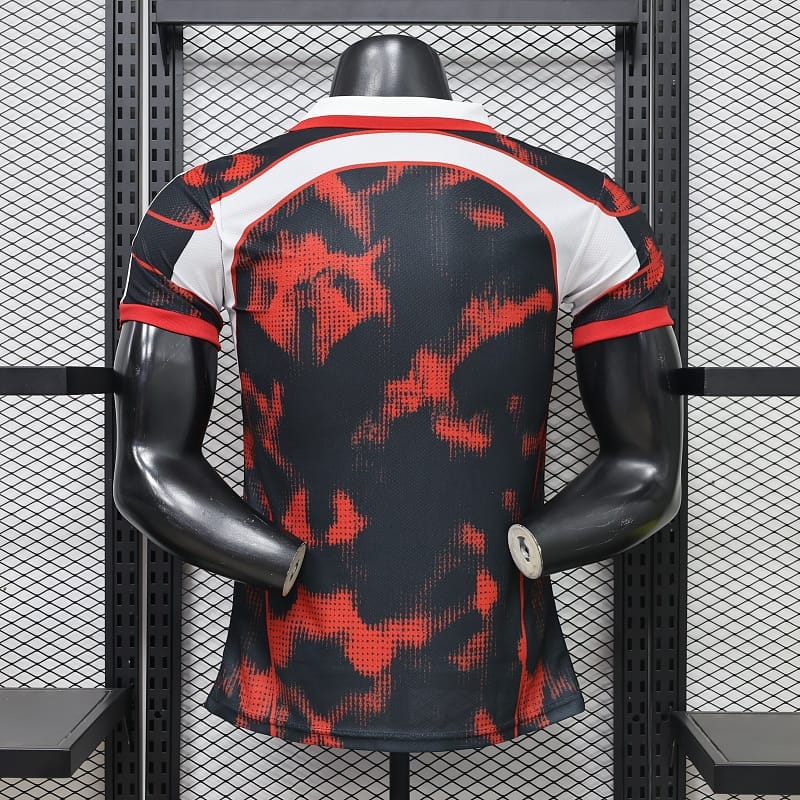 Liverpool 26/27 Retro Casual · Diseño 2