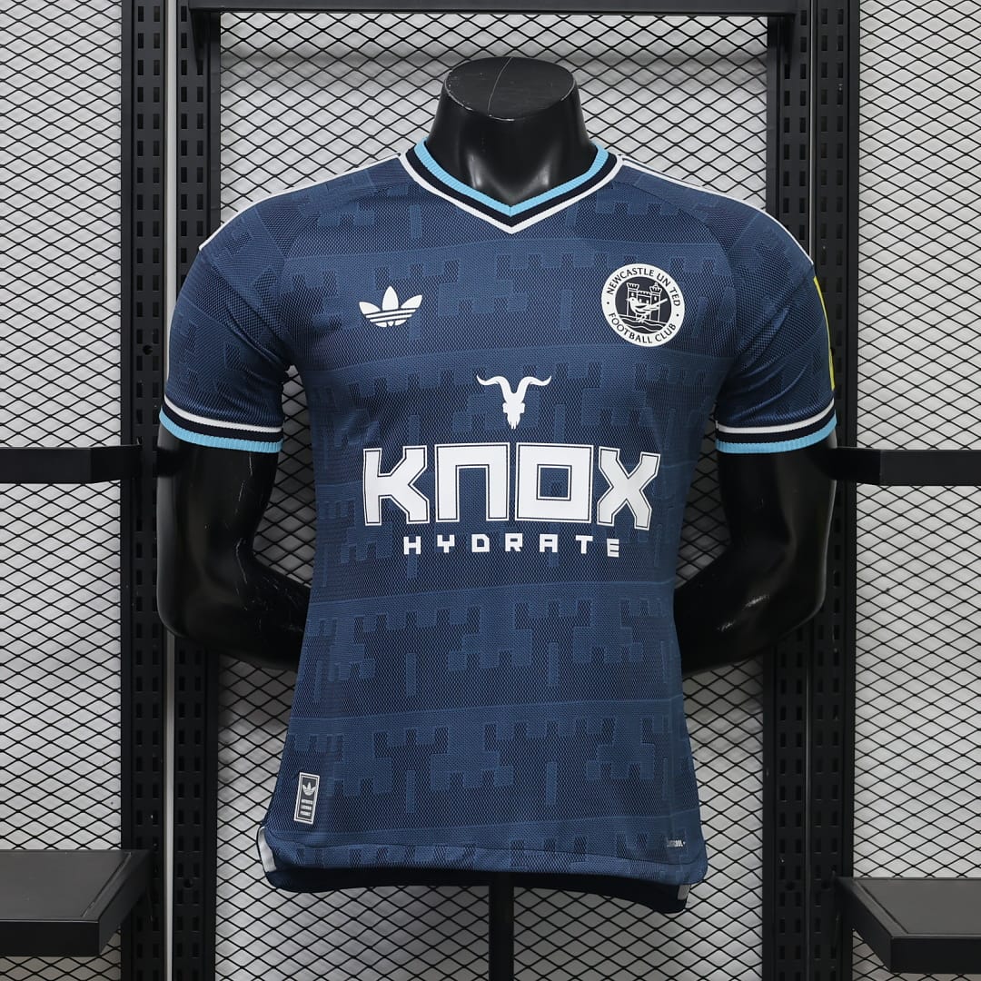 Newcastle United 26/27 Visitante con Publicidad