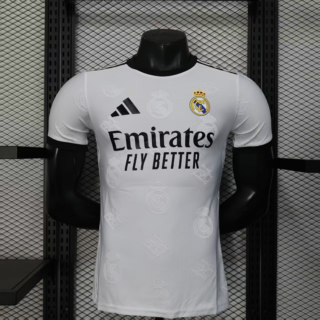 Real Madrid Edición Especial Blanco · Diseño 1